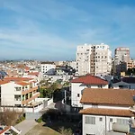 Lunna Terra *